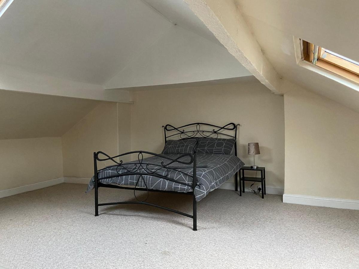 St Pauls Rd - Townhouse Accommodation ブラッドフォード エクステリア 写真